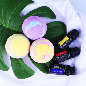 Bomb and Essential Oil Set